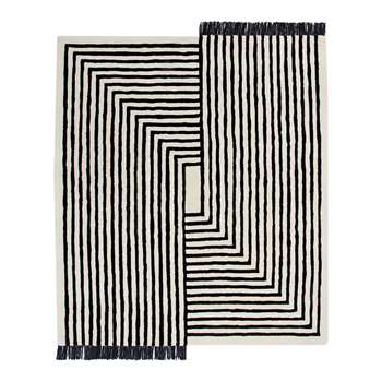 Demi Rug (H205 x W230cm)